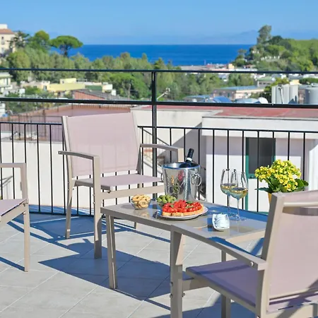 Terrazza Ammirati Oda ve Kahvaltı 3*